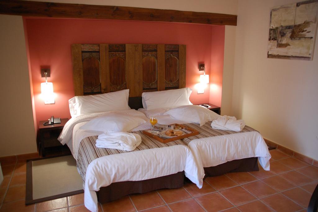 Double or Twin Room,63182899:JPEG